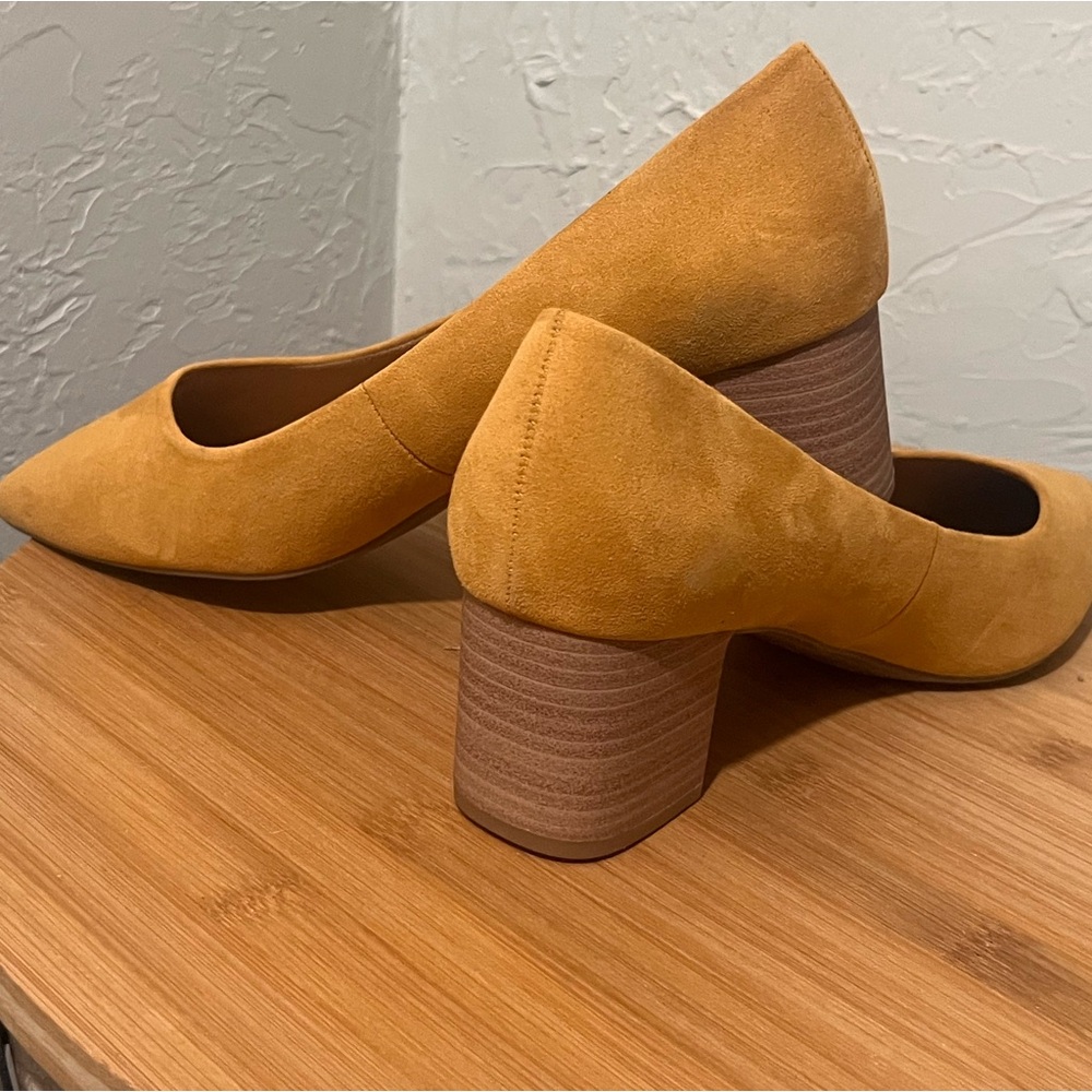 Autumnal Gold Universal Thread Faux Suede Chunky Heels With Pointed Toe
